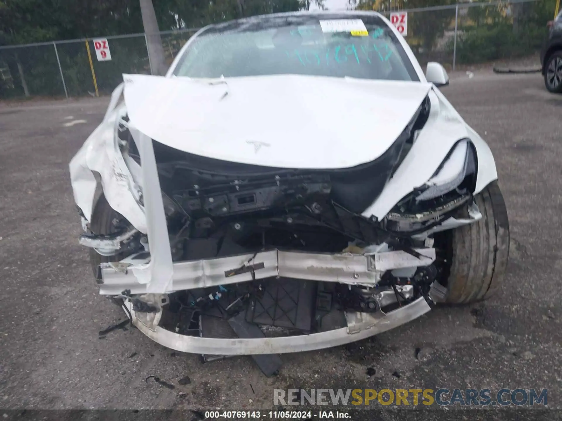 6 Photograph of a damaged car 5YJ3E1EC6MF991056 TESLA MODEL 3 2021