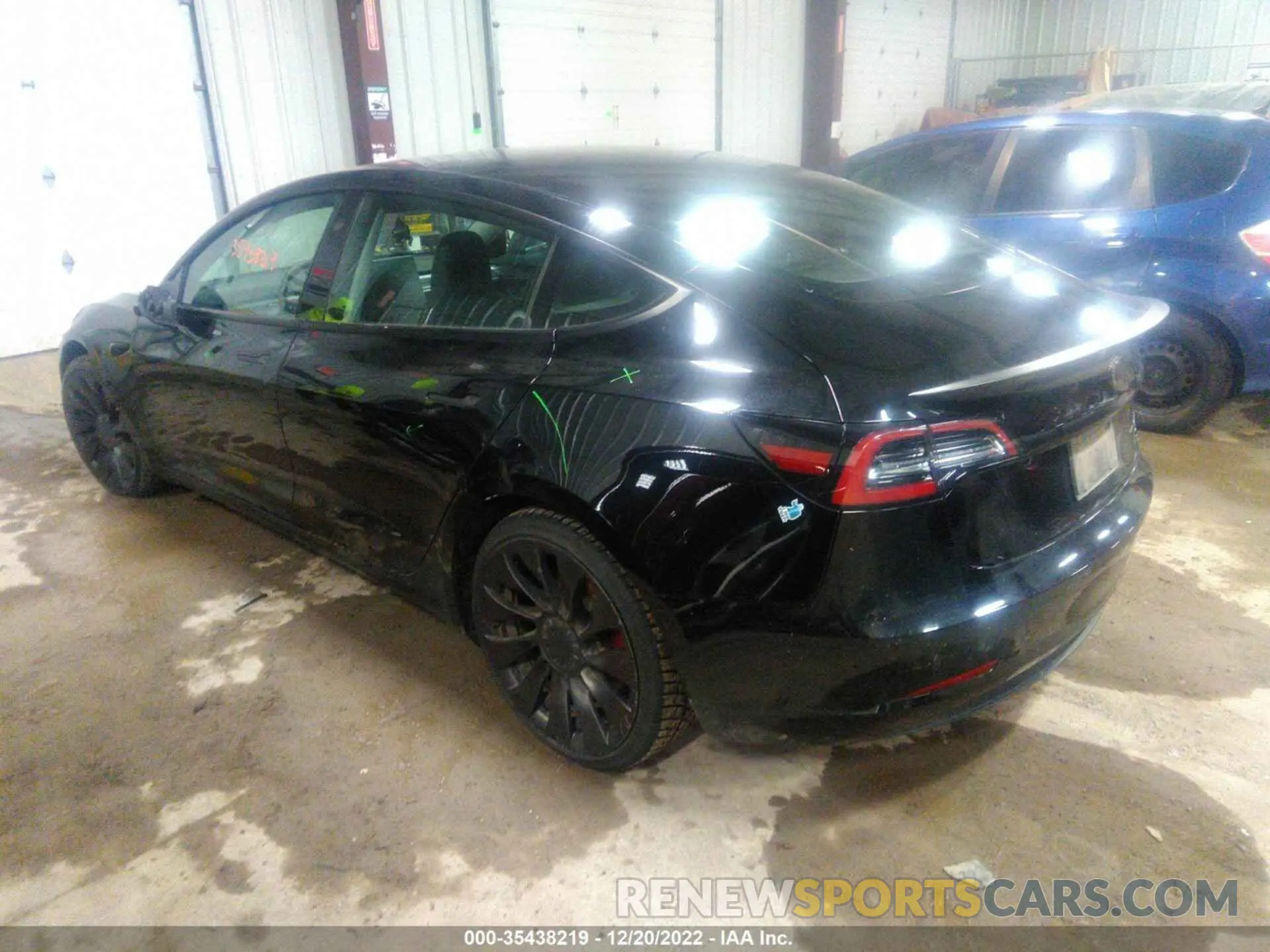 3 Photograph of a damaged car 5YJ3E1EC7MF061103 TESLA MODEL 3 2021