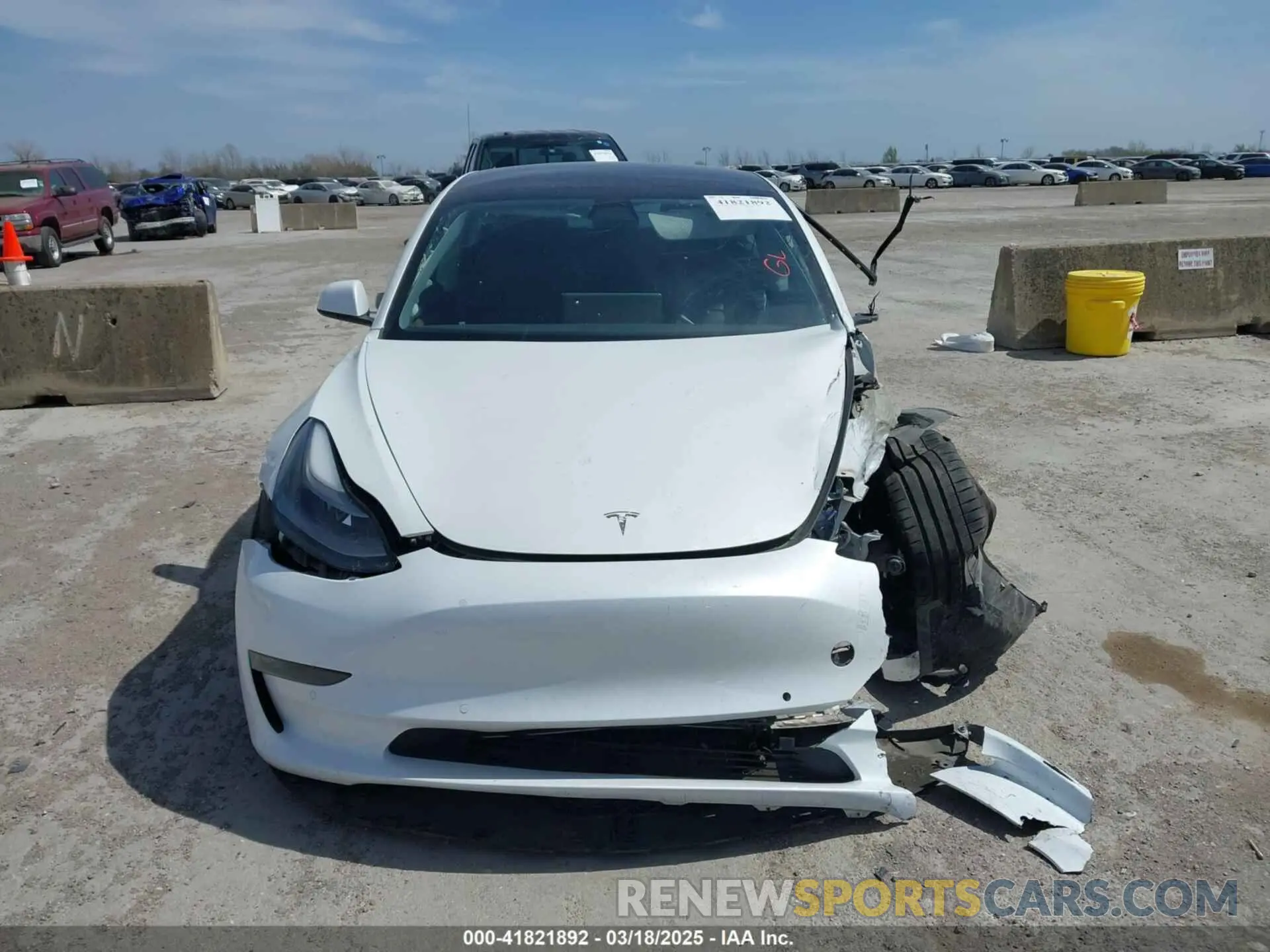 11 Photograph of a damaged car 5YJ3E1EC8MF044388 TESLA MODEL 3 2021