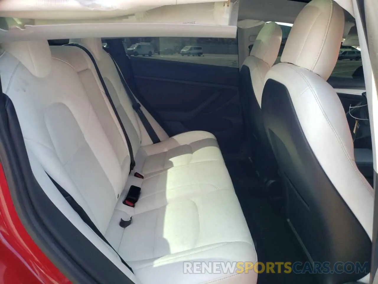10 Photograph of a damaged car 5YJ3E1EC8MF078315 TESLA MODEL 3 2021