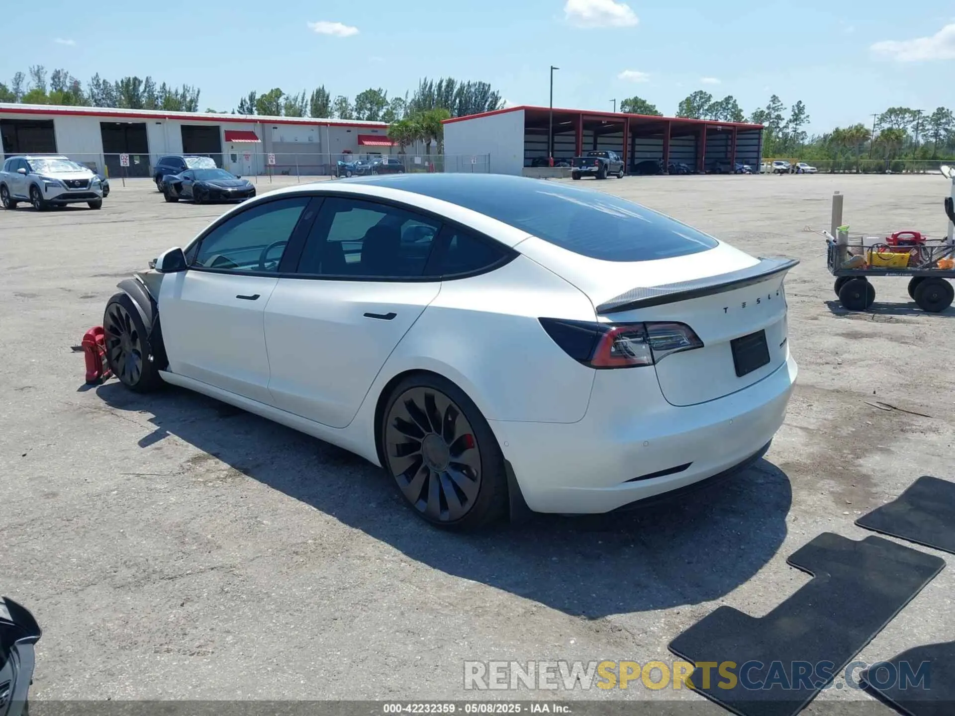 3 Photograph of a damaged car 5YJ3E1EC8MF984920 TESLA MODEL 3 2021