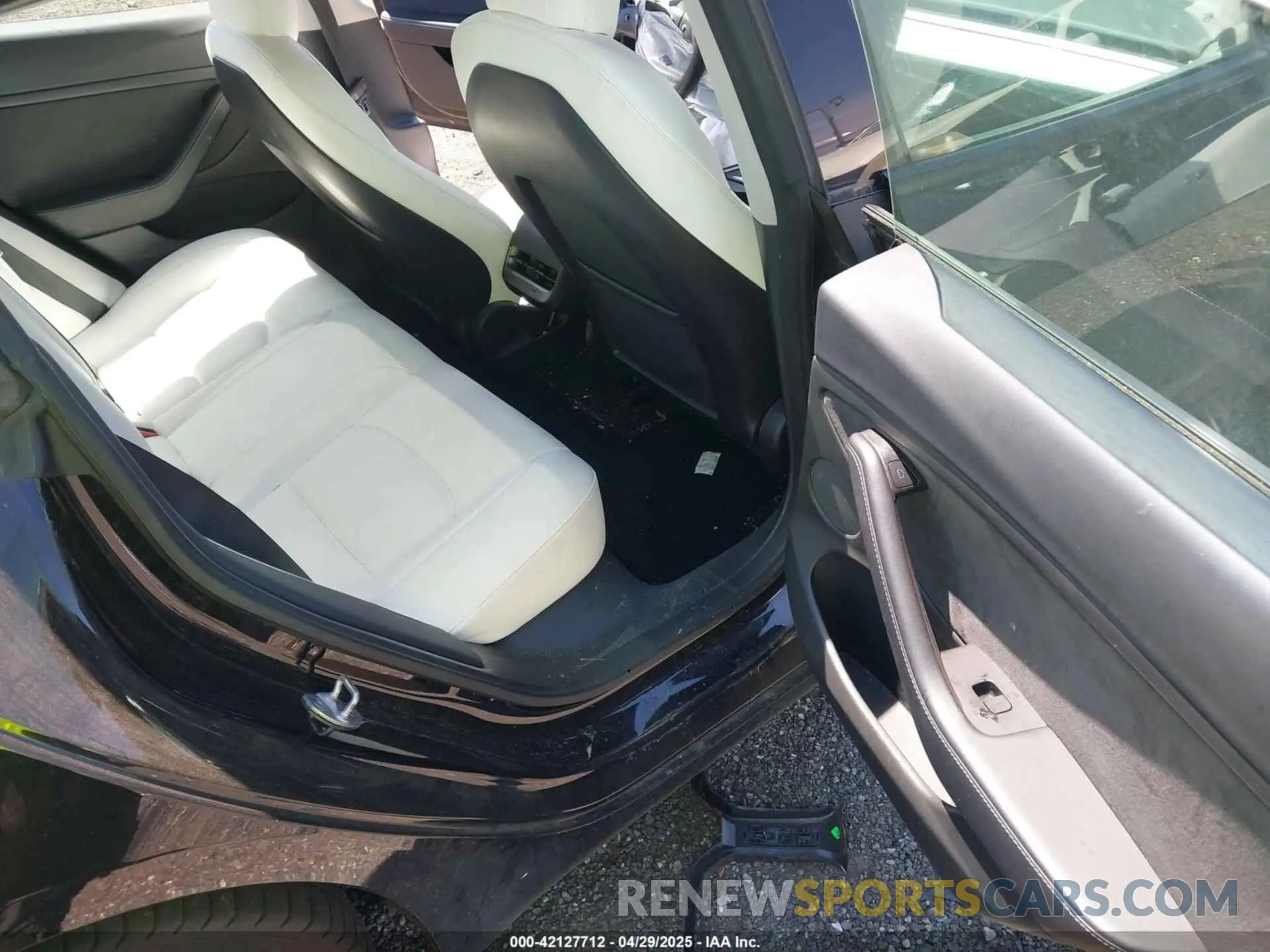 8 Фотография поврежденного автомобиля 5YJ3E1EC9MF091963 TESLA MODEL 3 2021