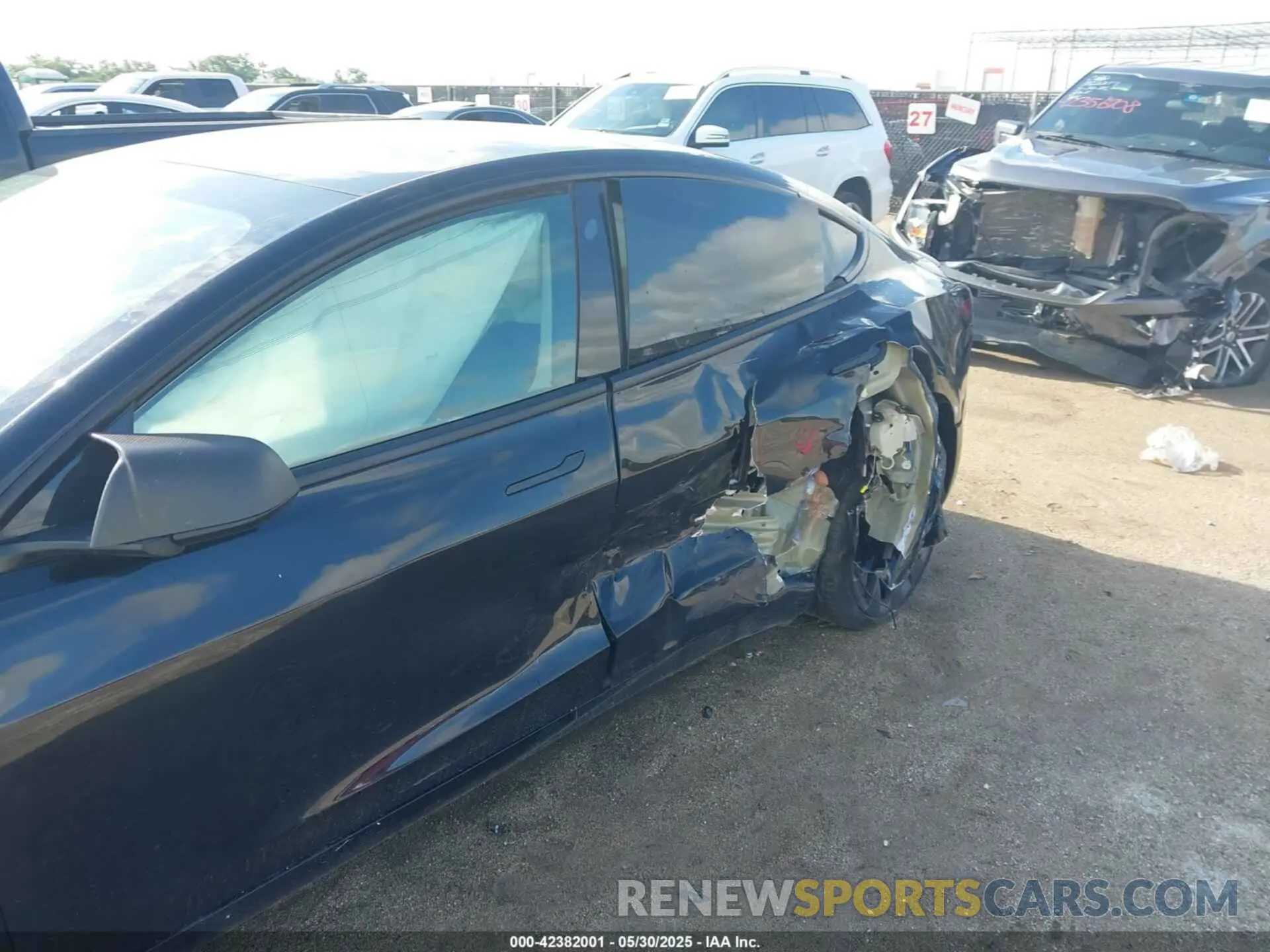 19 Photograph of a damaged car 5YJ3E1ECXMF060365 TESLA MODEL 3 2021