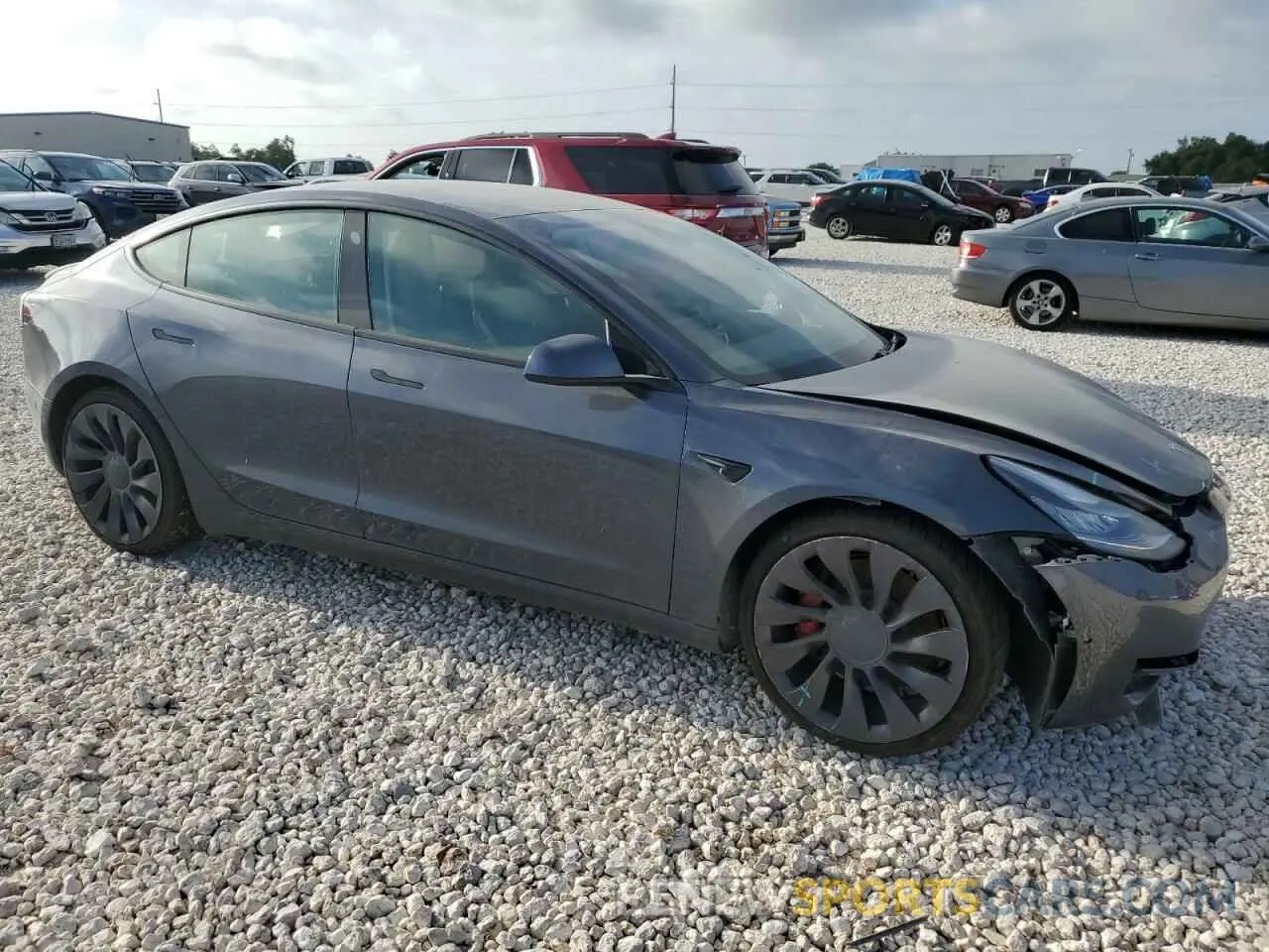 4 Фотография поврежденного автомобиля 5YJ3E1ECXMF862690 TESLA MODEL 3 2021