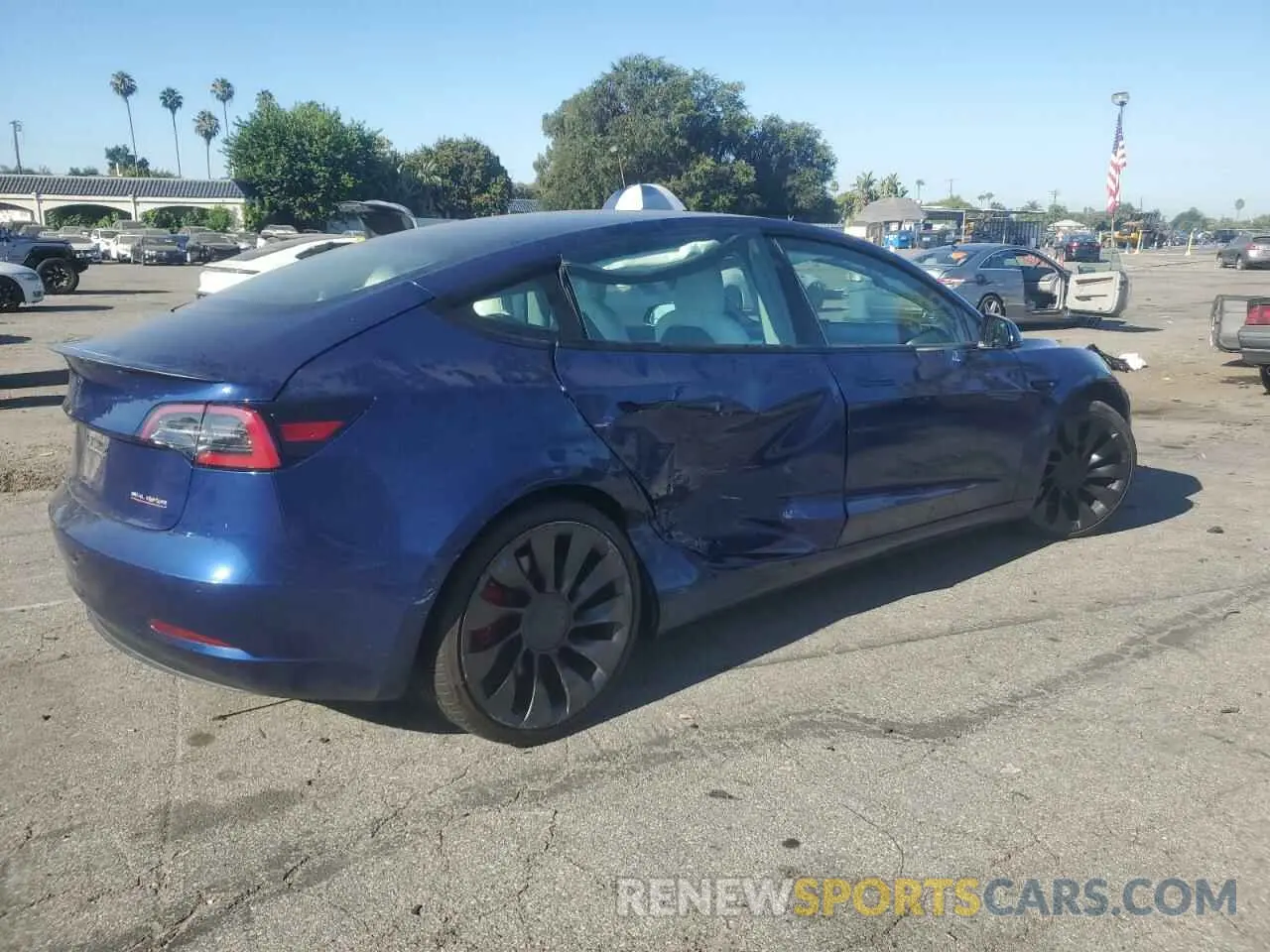 3 Photograph of a damaged car 5YJ3E1ECXMF995613 TESLA MODEL 3 2021