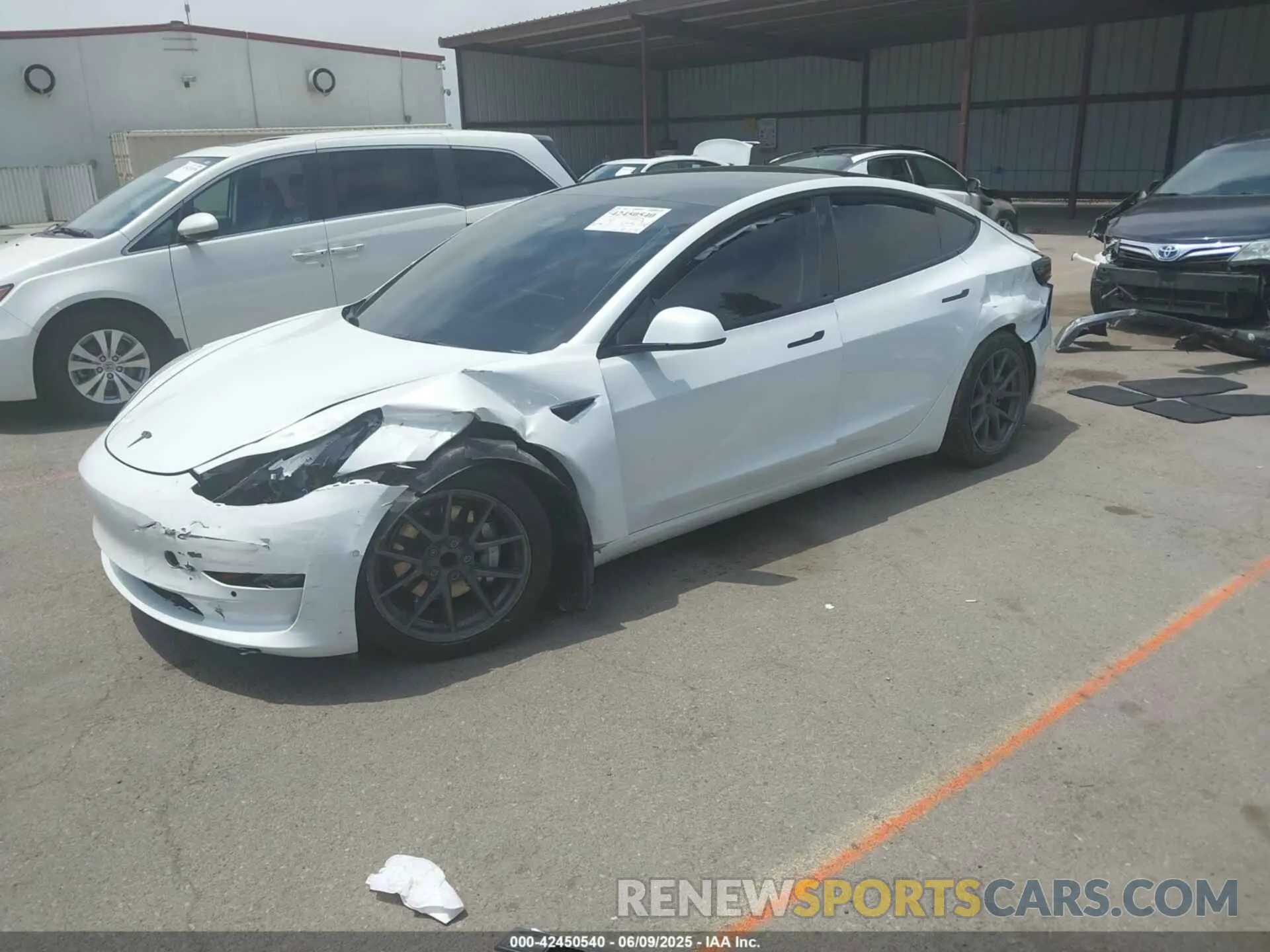 2 Фотография поврежденного автомобиля 5YJ3E1EA0NF102851 TESLA MODEL 3 2022