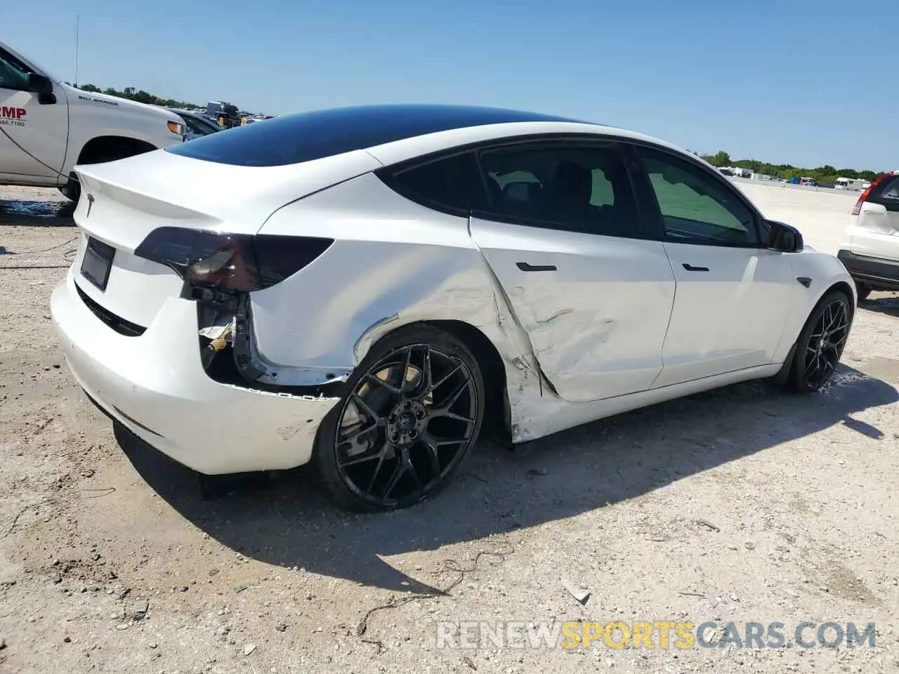 3 Photograph of a damaged car 5YJ3E1EA0NF108956 TESLA MODEL 3 2022