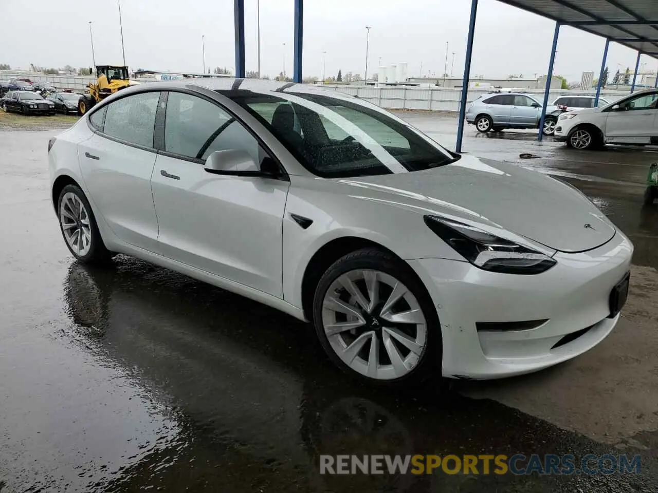 4 Photograph of a damaged car 5YJ3E1EA0NF145537 TESLA MODEL 3 2022