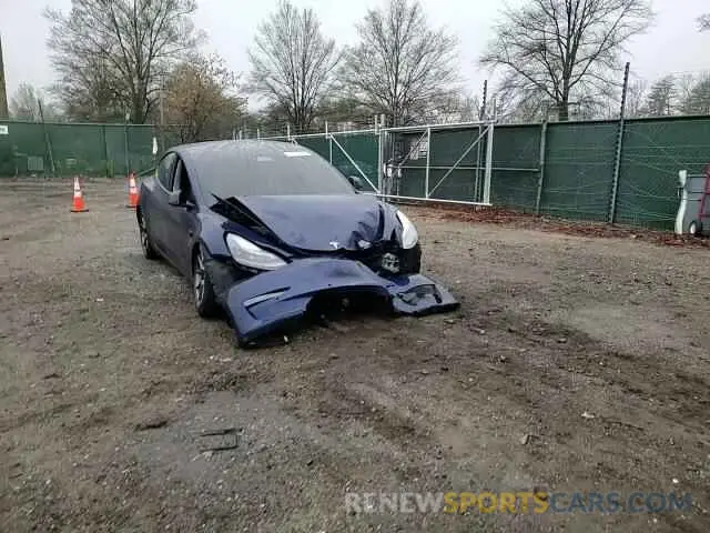 10 Photograph of a damaged car 5YJ3E1EA0NF185701 TESLA MODEL 3 2022