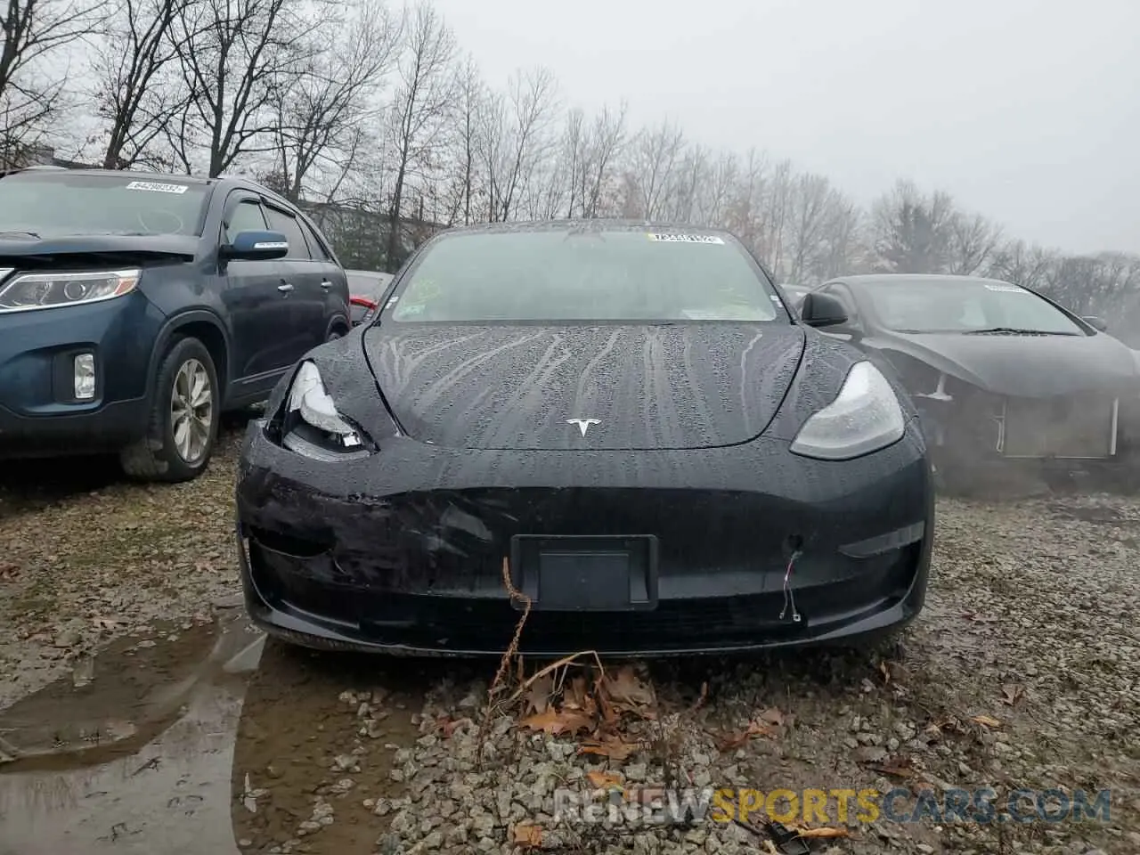 5 Photograph of a damaged car 5YJ3E1EA0NF186301 TESLA MODEL 3 2022