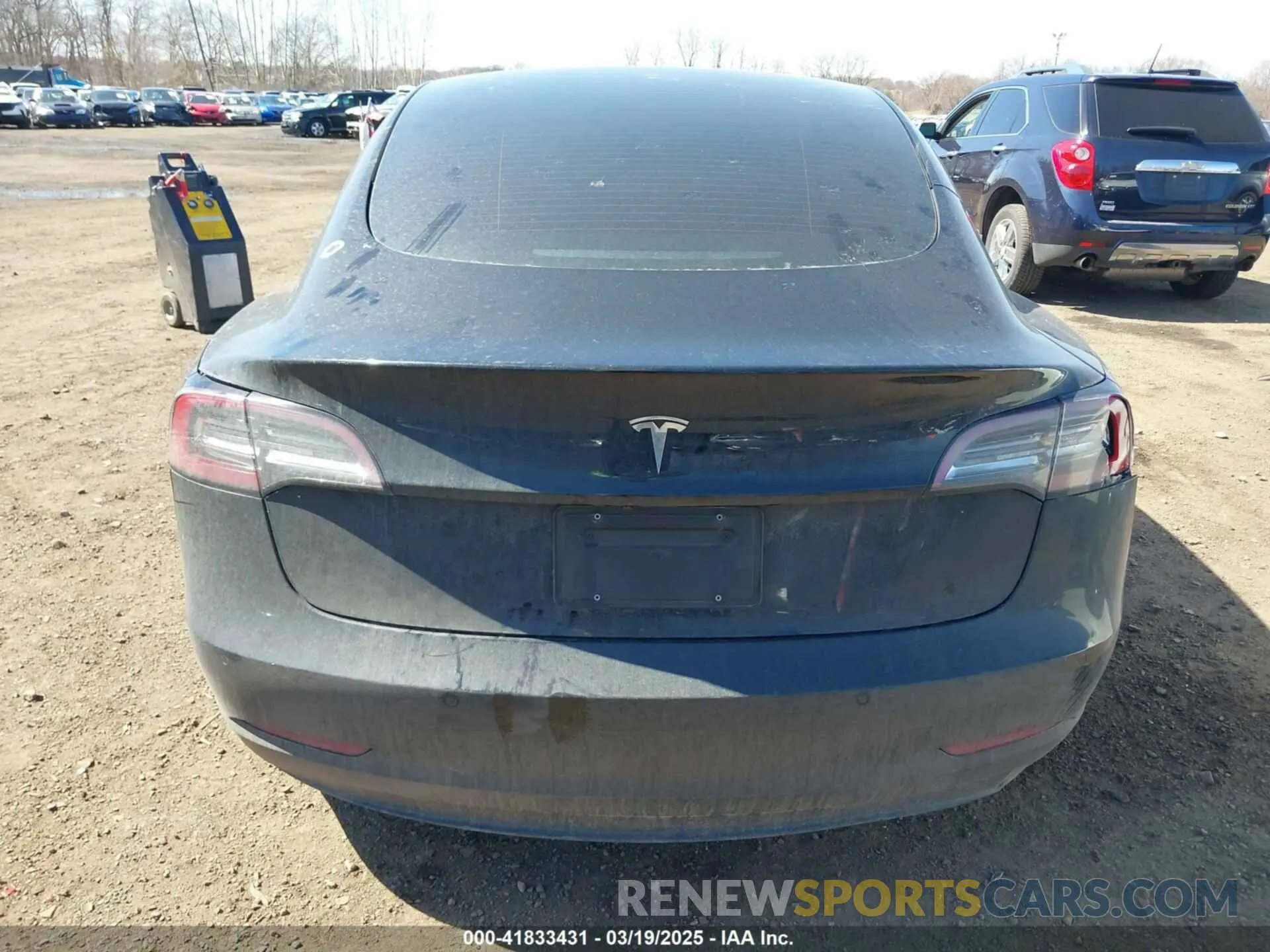 15 Photograph of a damaged car 5YJ3E1EA0NF190056 TESLA MODEL 3 2022