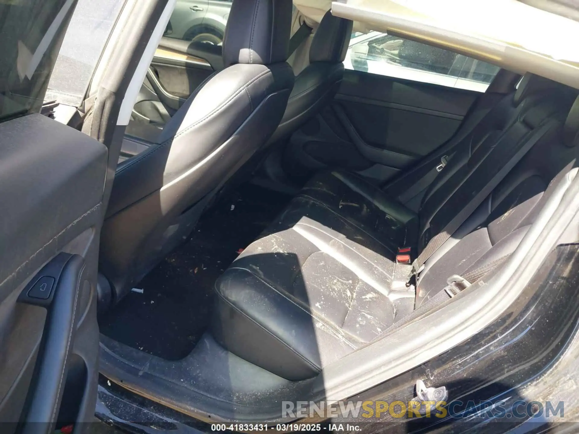 8 Photograph of a damaged car 5YJ3E1EA0NF190056 TESLA MODEL 3 2022