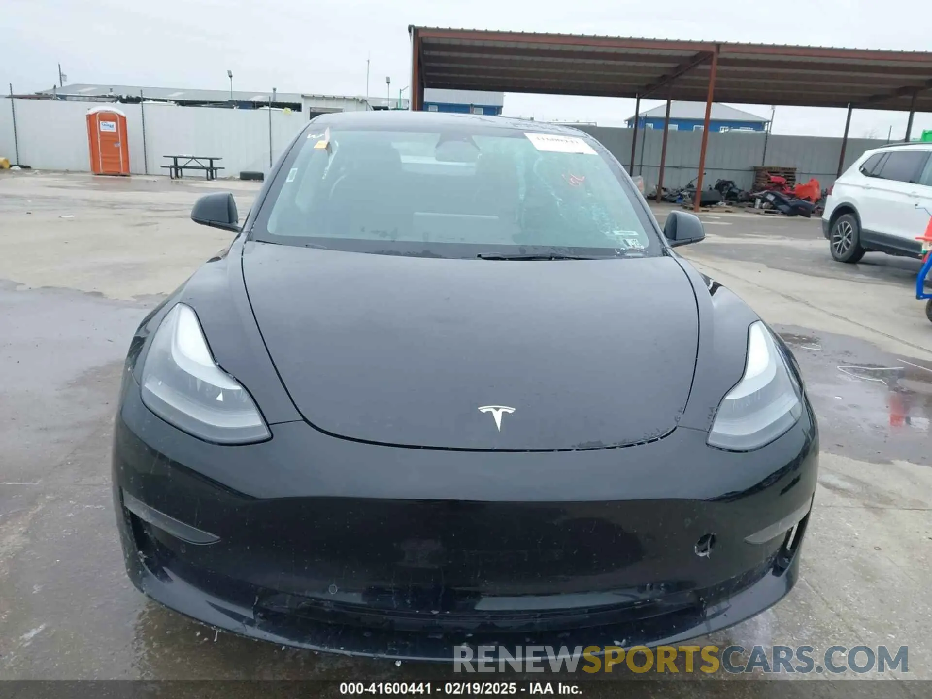 11 Photograph of a damaged car 5YJ3E1EA0NF191336 TESLA MODEL 3 2022