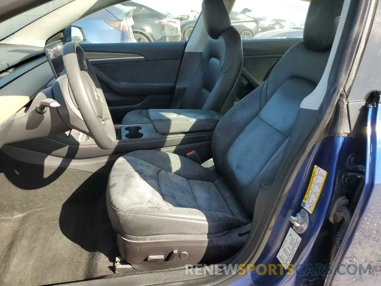 7 Photograph of a damaged car 5YJ3E1EA0NF194818 TESLA MODEL 3 2022