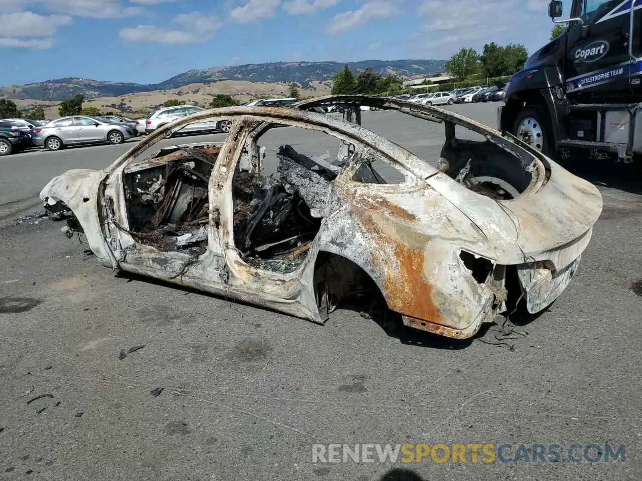 2 Photograph of a damaged car 5YJ3E1EA0NF200861 TESLA MODEL 3 2022