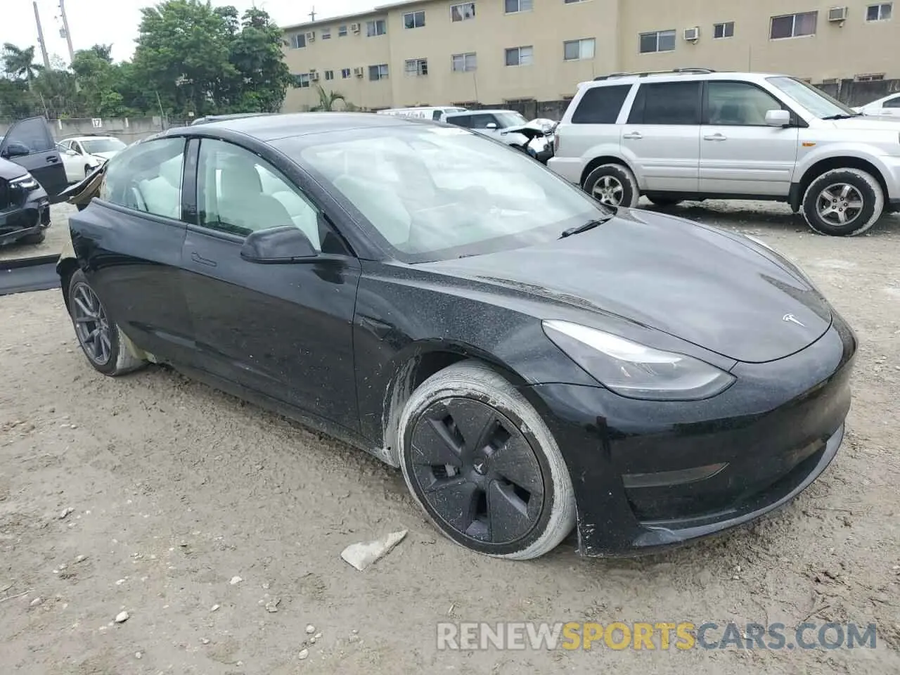 4 Фотография поврежденного автомобиля 5YJ3E1EA0NF204795 TESLA MODEL 3 2022