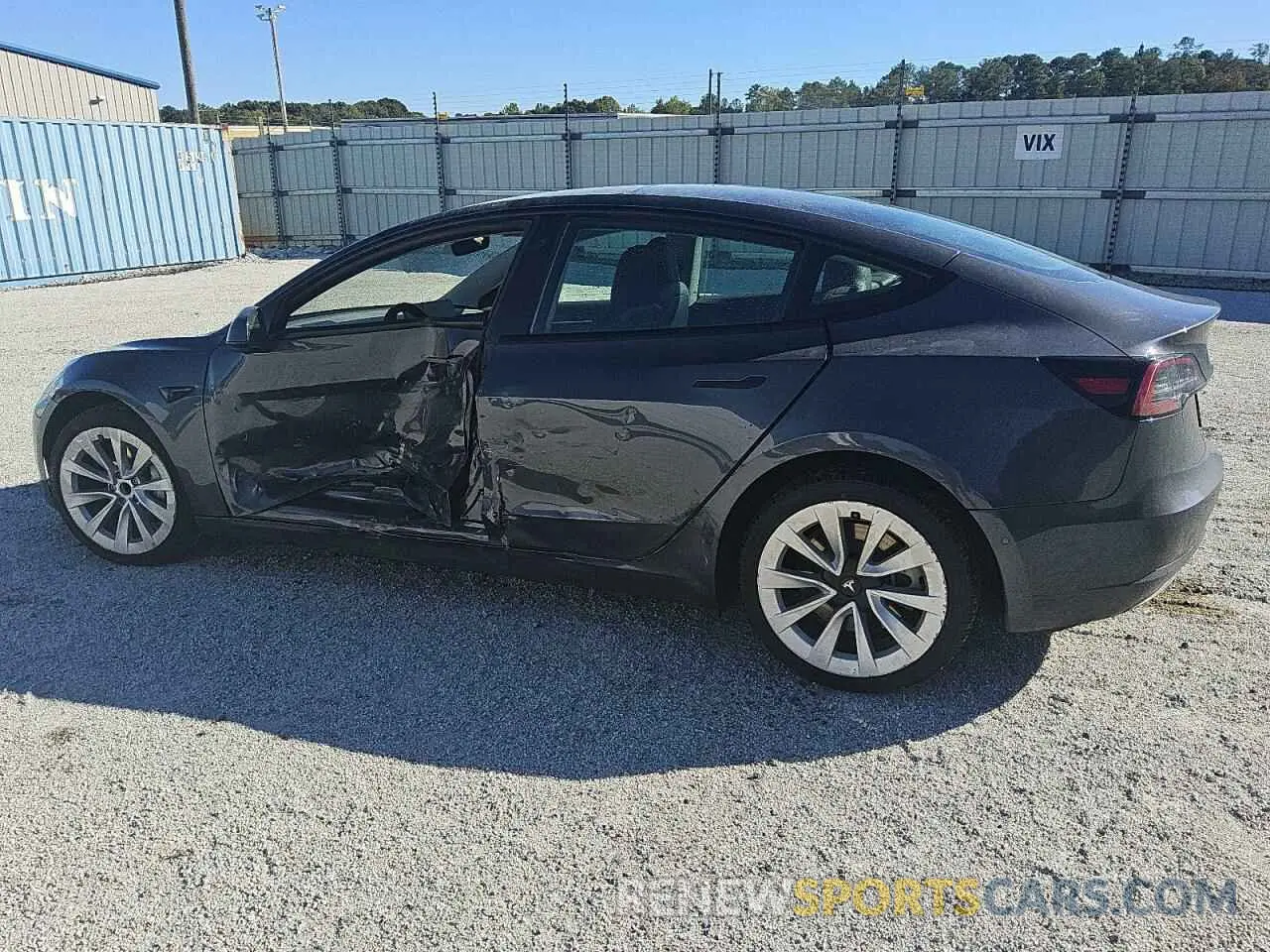 2 Photograph of a damaged car 5YJ3E1EA0NF286415 TESLA MODEL 3 2022