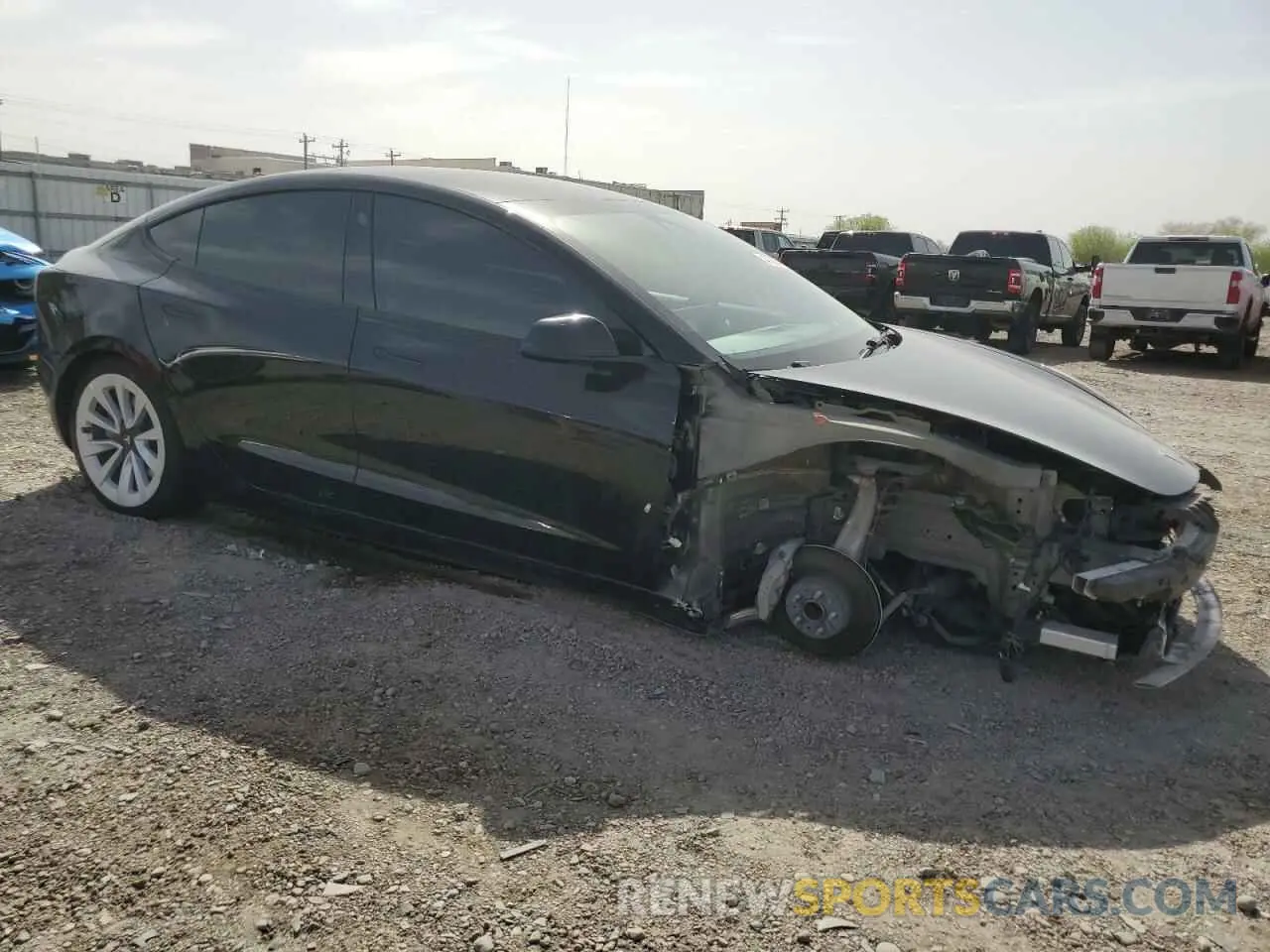 4 Photograph of a damaged car 5YJ3E1EA0NF287838 TESLA MODEL 3 2022
