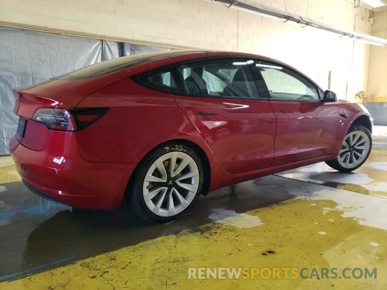 3 Photograph of a damaged car 5YJ3E1EA0NF304427 TESLA MODEL 3 2022