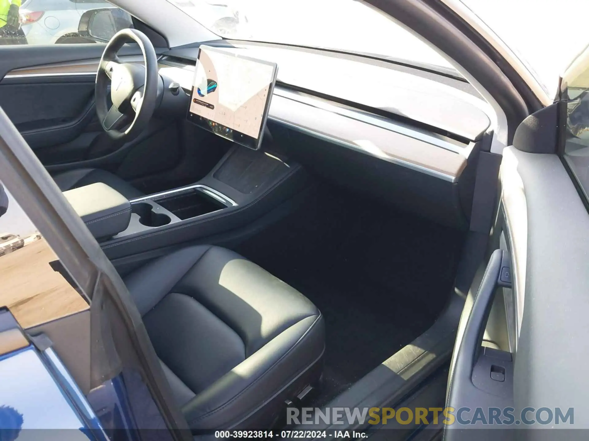 5 Photograph of a damaged car 5YJ3E1EA0NF338643 TESLA MODEL 3 2022