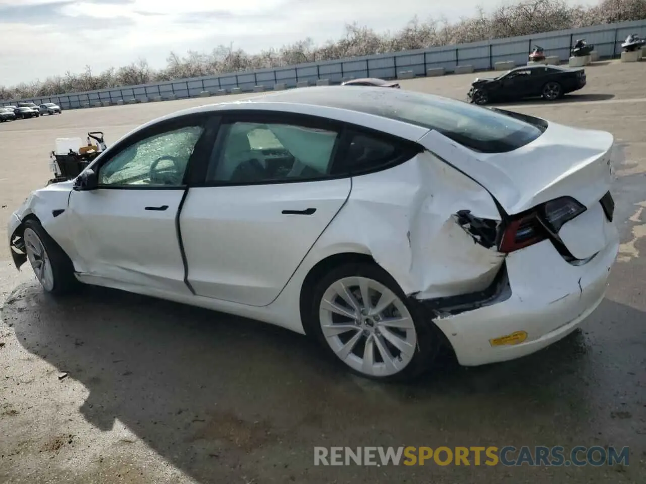 2 Фотография поврежденного автомобиля 5YJ3E1EA0NF352803 TESLA MODEL 3 2022
