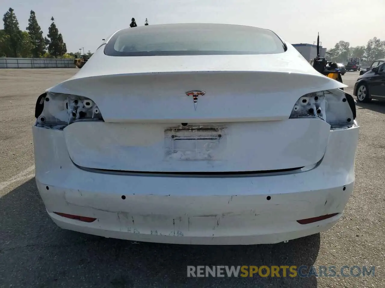 6 Фотография поврежденного автомобиля 5YJ3E1EA0NF360111 TESLA MODEL 3 2022
