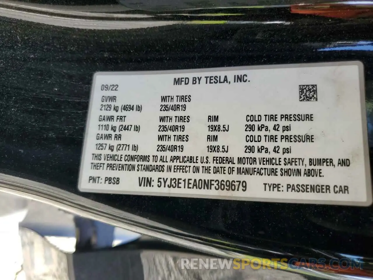12 Photograph of a damaged car 5YJ3E1EA0NF369679 TESLA MODEL 3 2022