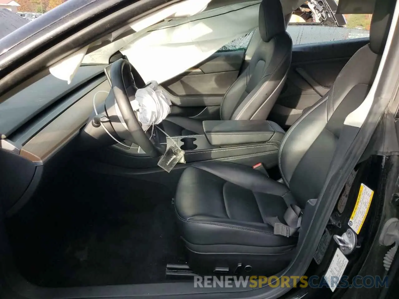 7 Photograph of a damaged car 5YJ3E1EA0NF370556 TESLA MODEL 3 2022