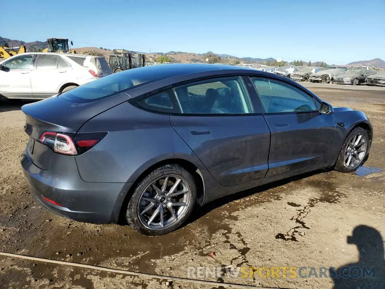 3 Фотография поврежденного автомобиля 5YJ3E1EA0NF370685 TESLA MODEL 3 2022