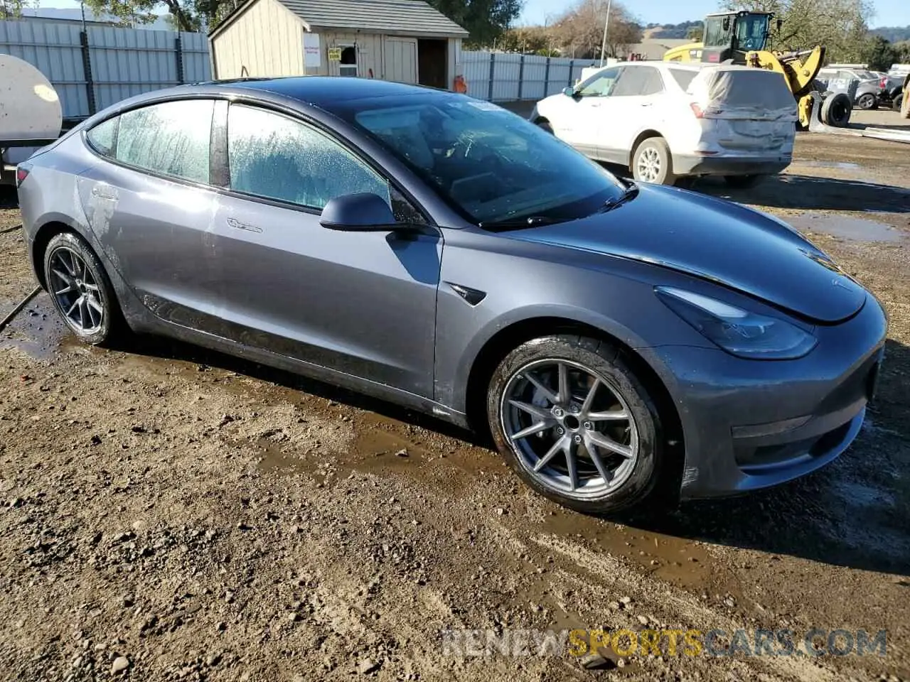 4 Фотография поврежденного автомобиля 5YJ3E1EA0NF370685 TESLA MODEL 3 2022