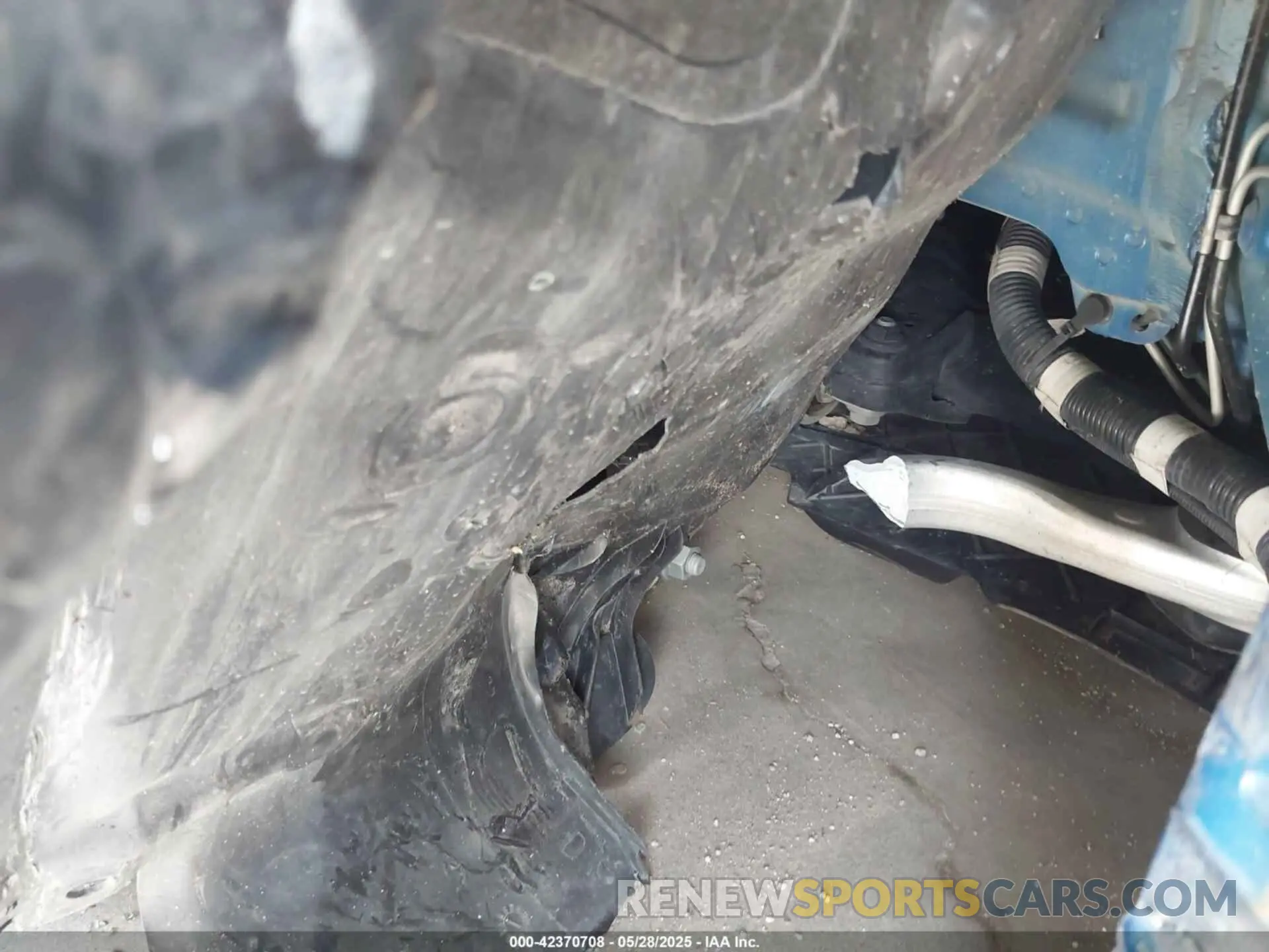 6 Photograph of a damaged car 5YJ3E1EA1NF113535 TESLA MODEL 3 2022