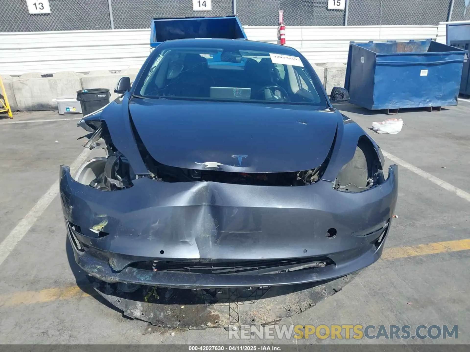 11 Фотография поврежденного автомобиля 5YJ3E1EA1NF142713 TESLA MODEL 3 2022