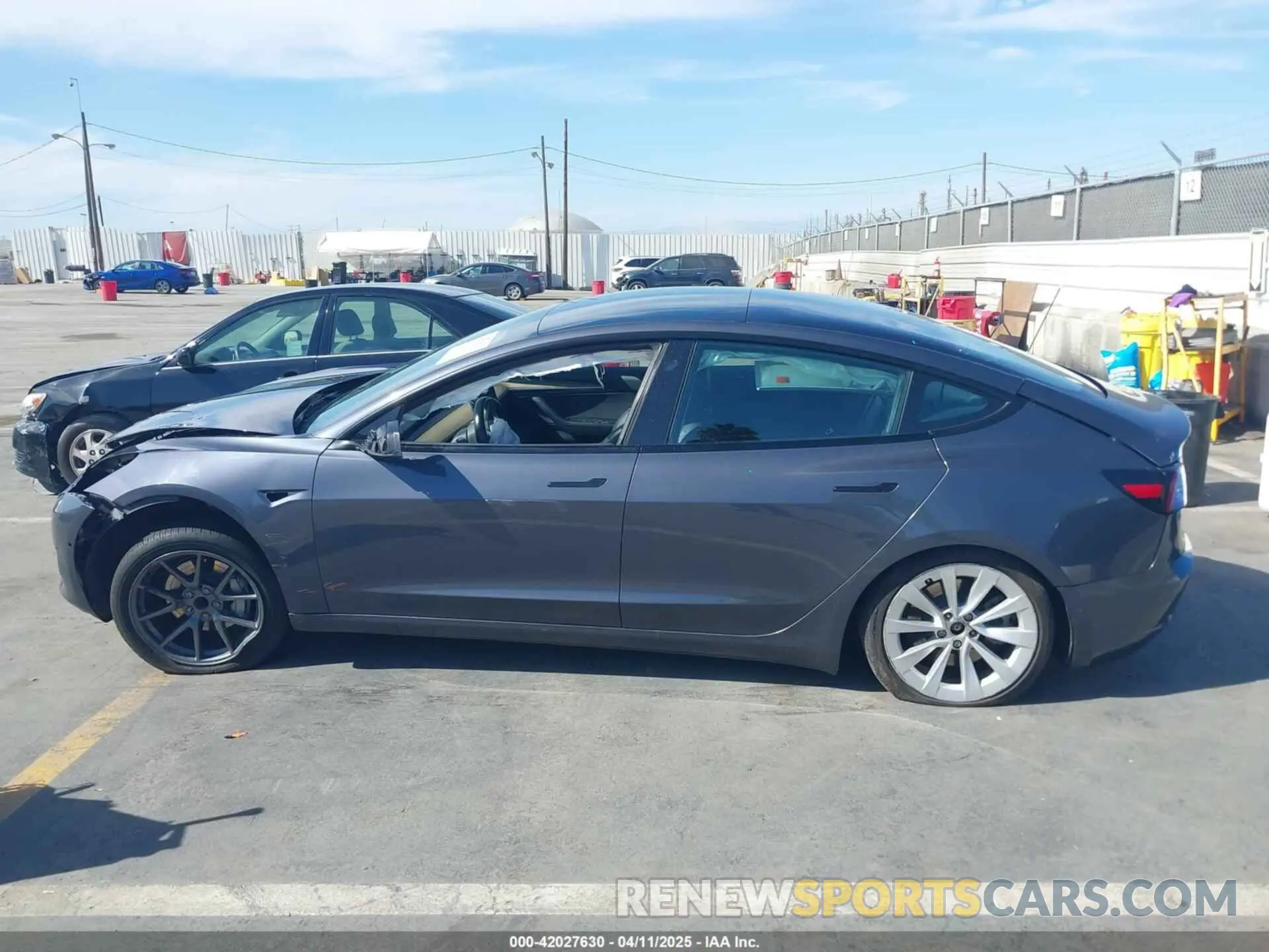 13 Фотография поврежденного автомобиля 5YJ3E1EA1NF142713 TESLA MODEL 3 2022