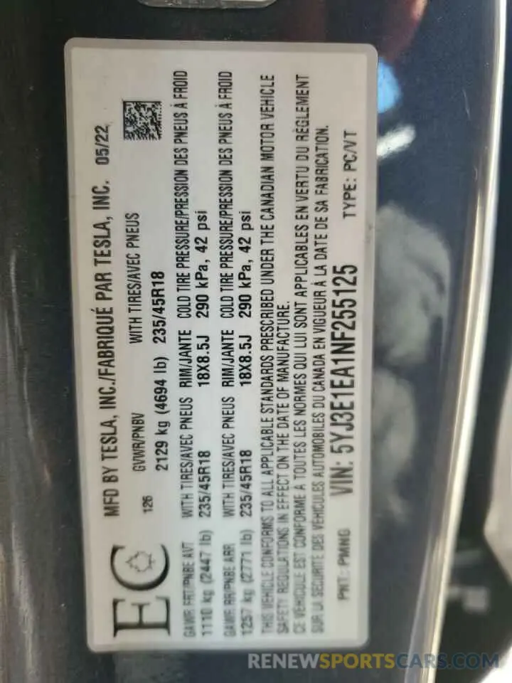 12 Photograph of a damaged car 5YJ3E1EA1NF255125 TESLA MODEL 3 2022