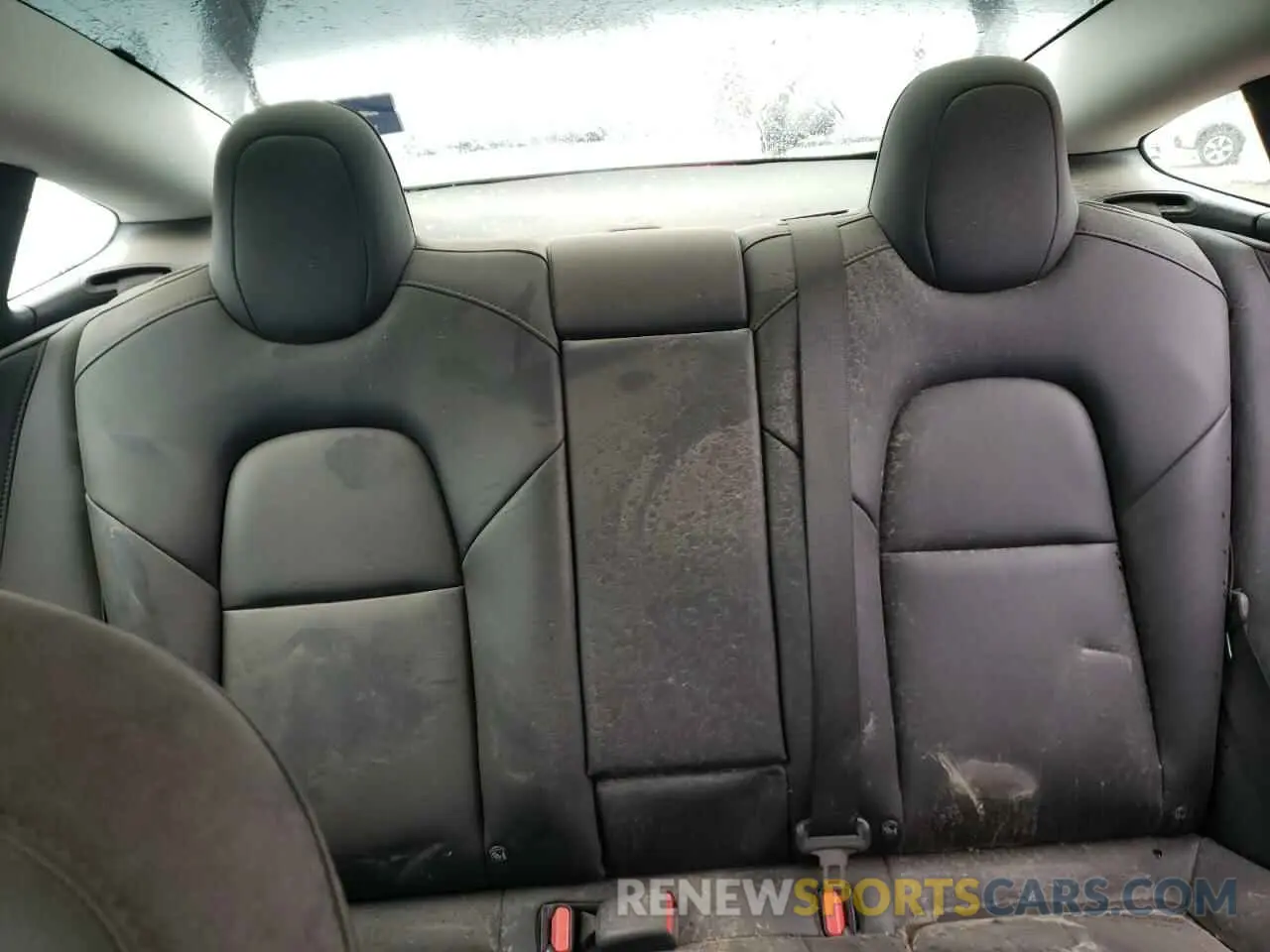 10 Photograph of a damaged car 5YJ3E1EA1NF286567 TESLA MODEL 3 2022