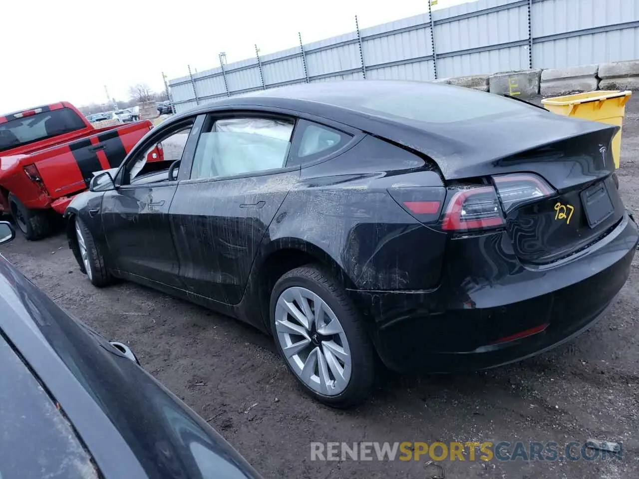 2 Photograph of a damaged car 5YJ3E1EA1NF289209 TESLA MODEL 3 2022