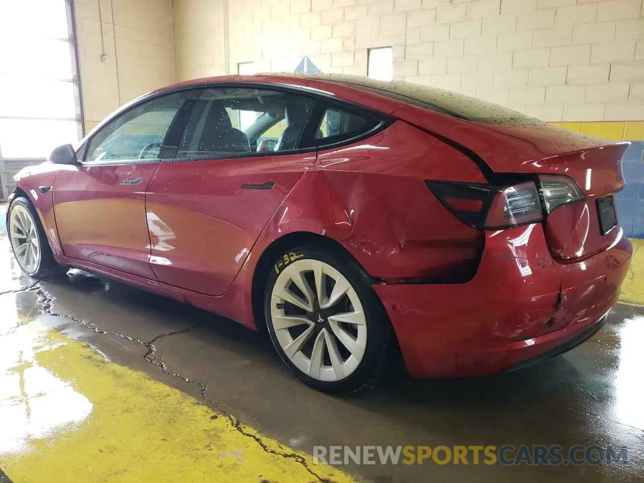 2 Фотография поврежденного автомобиля 5YJ3E1EA1NF303965 TESLA MODEL 3 2022