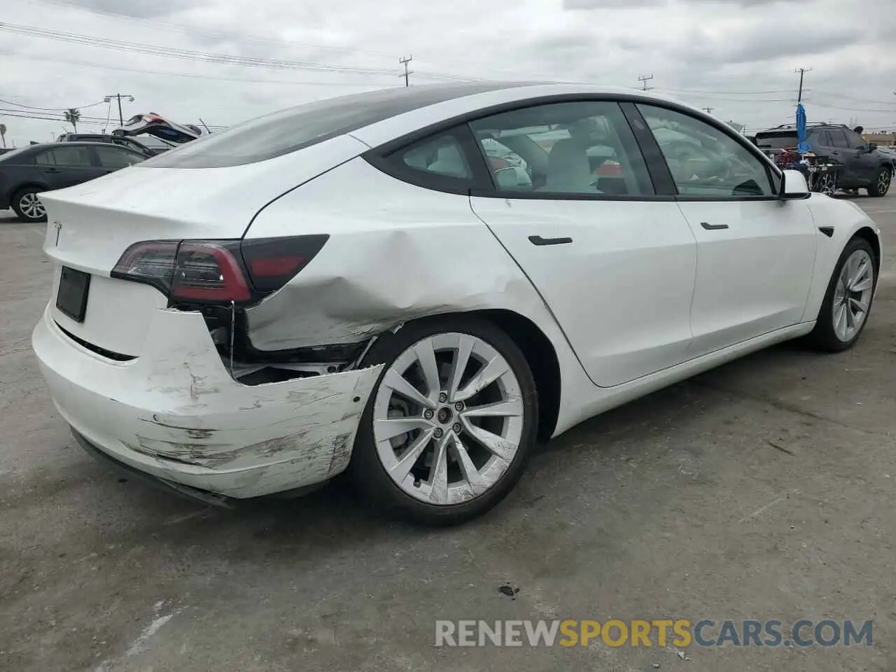 3 Photograph of a damaged car 5YJ3E1EA1NF313024 TESLA MODEL 3 2022