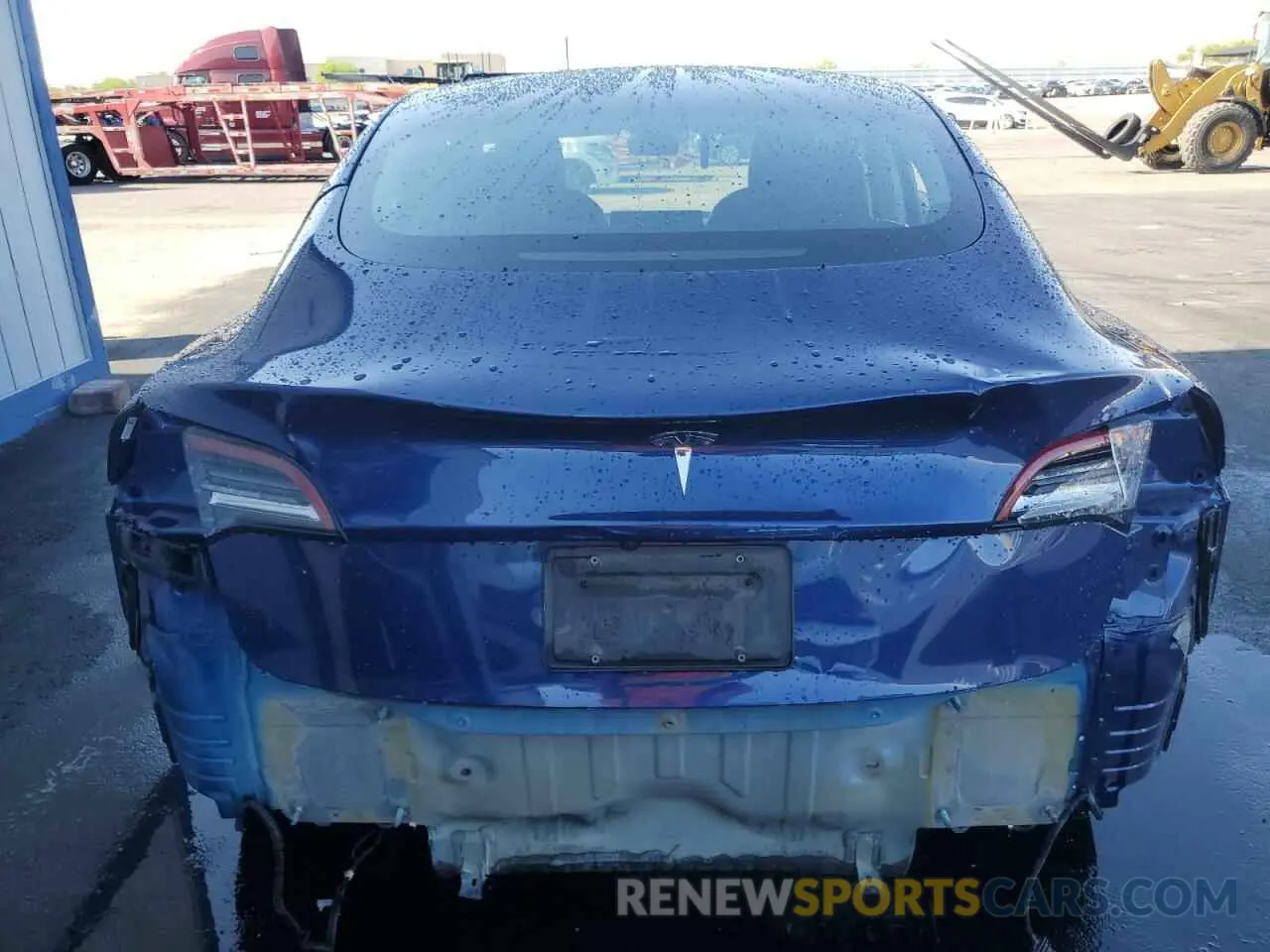 6 Photograph of a damaged car 5YJ3E1EA1NF370467 TESLA MODEL 3 2022