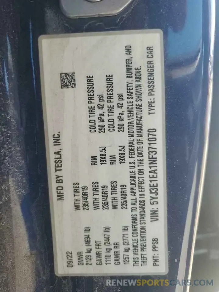 12 Photograph of a damaged car 5YJ3E1EA1NF371070 TESLA MODEL 3 2022