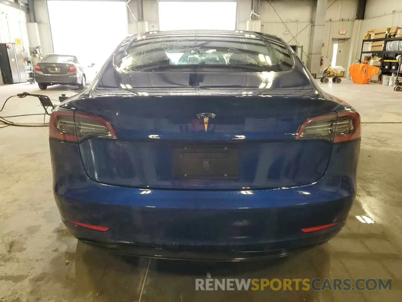 6 Photograph of a damaged car 5YJ3E1EA1NF371070 TESLA MODEL 3 2022