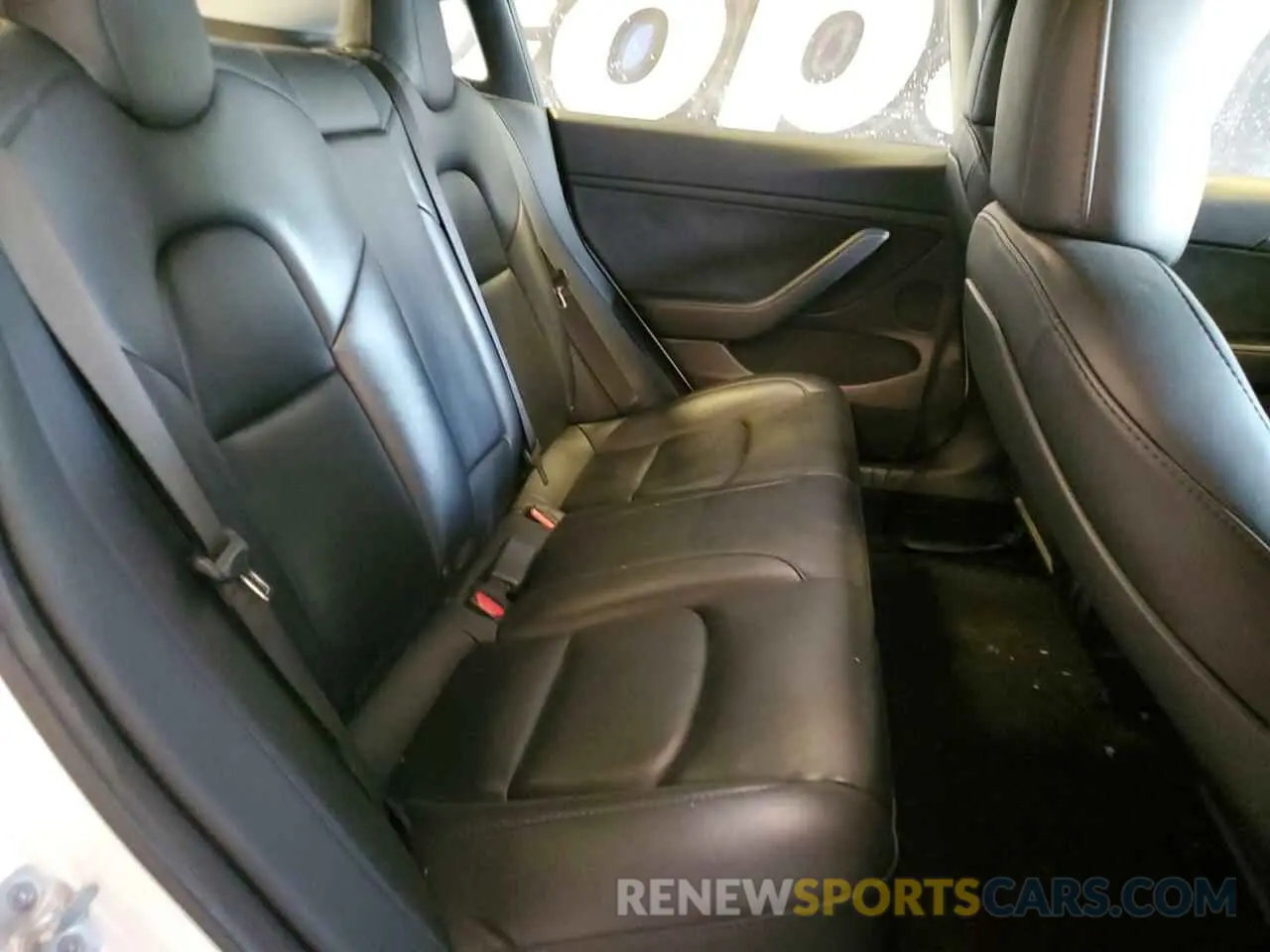 10 Photograph of a damaged car 5YJ3E1EA1NF371389 TESLA MODEL 3 2022