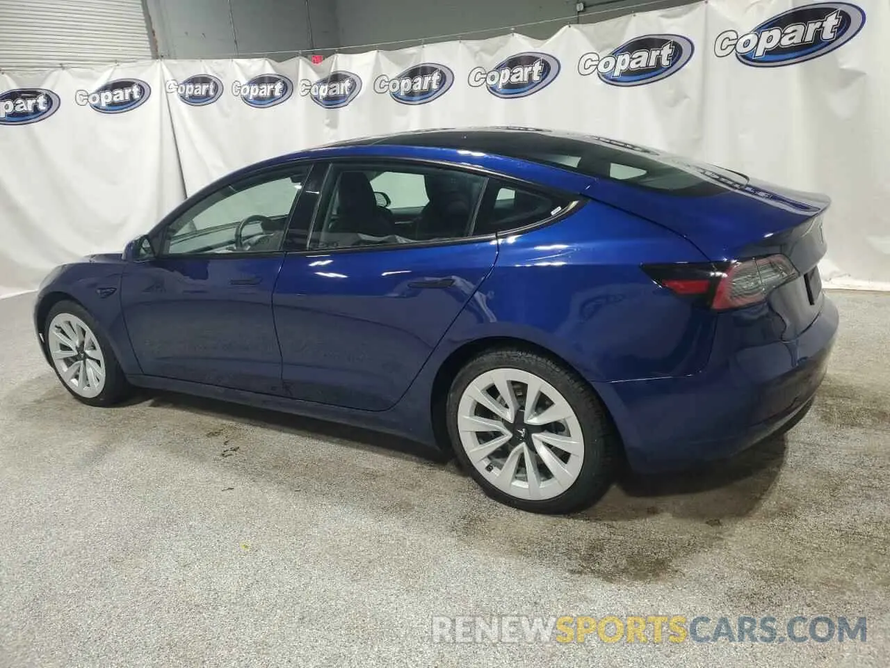 2 Photograph of a damaged car 5YJ3E1EA1NF372283 TESLA MODEL 3 2022
