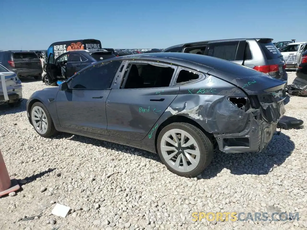 2 Фотография поврежденного автомобиля 5YJ3E1EA2NF188955 TESLA MODEL 3 2022