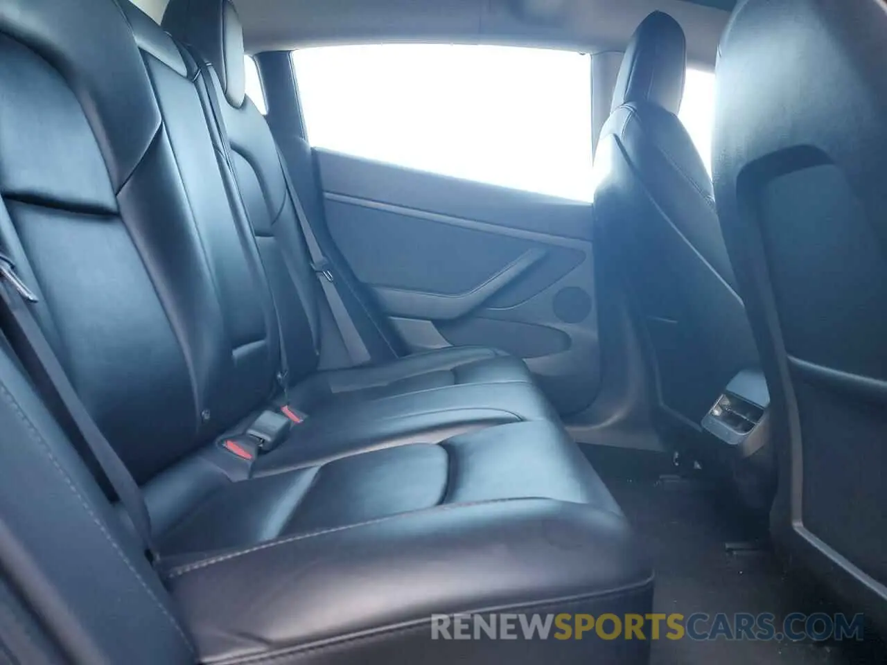 10 Photograph of a damaged car 5YJ3E1EA2NF190723 TESLA MODEL 3 2022
