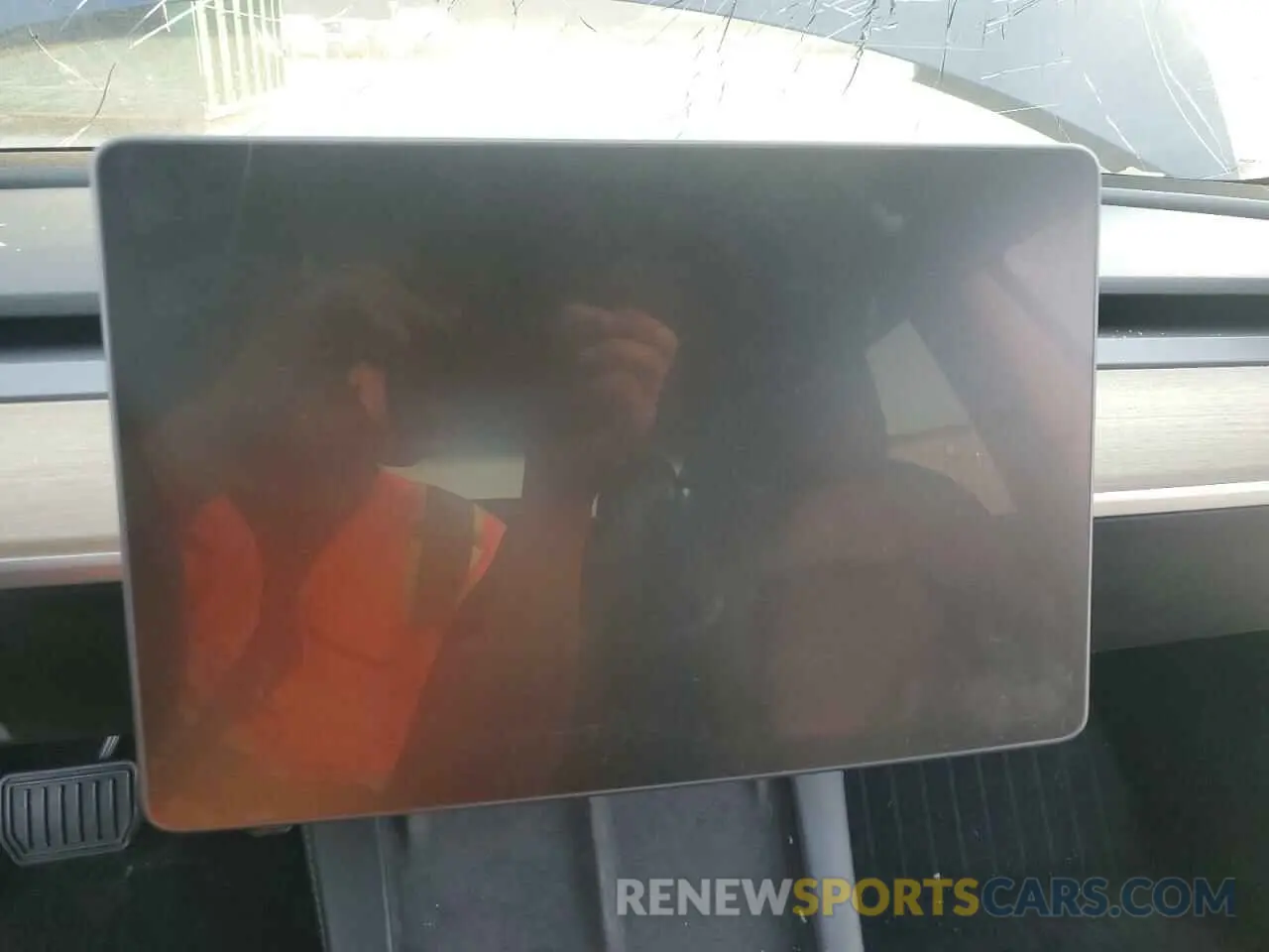 9 Photograph of a damaged car 5YJ3E1EA2NF192083 TESLA MODEL 3 2022