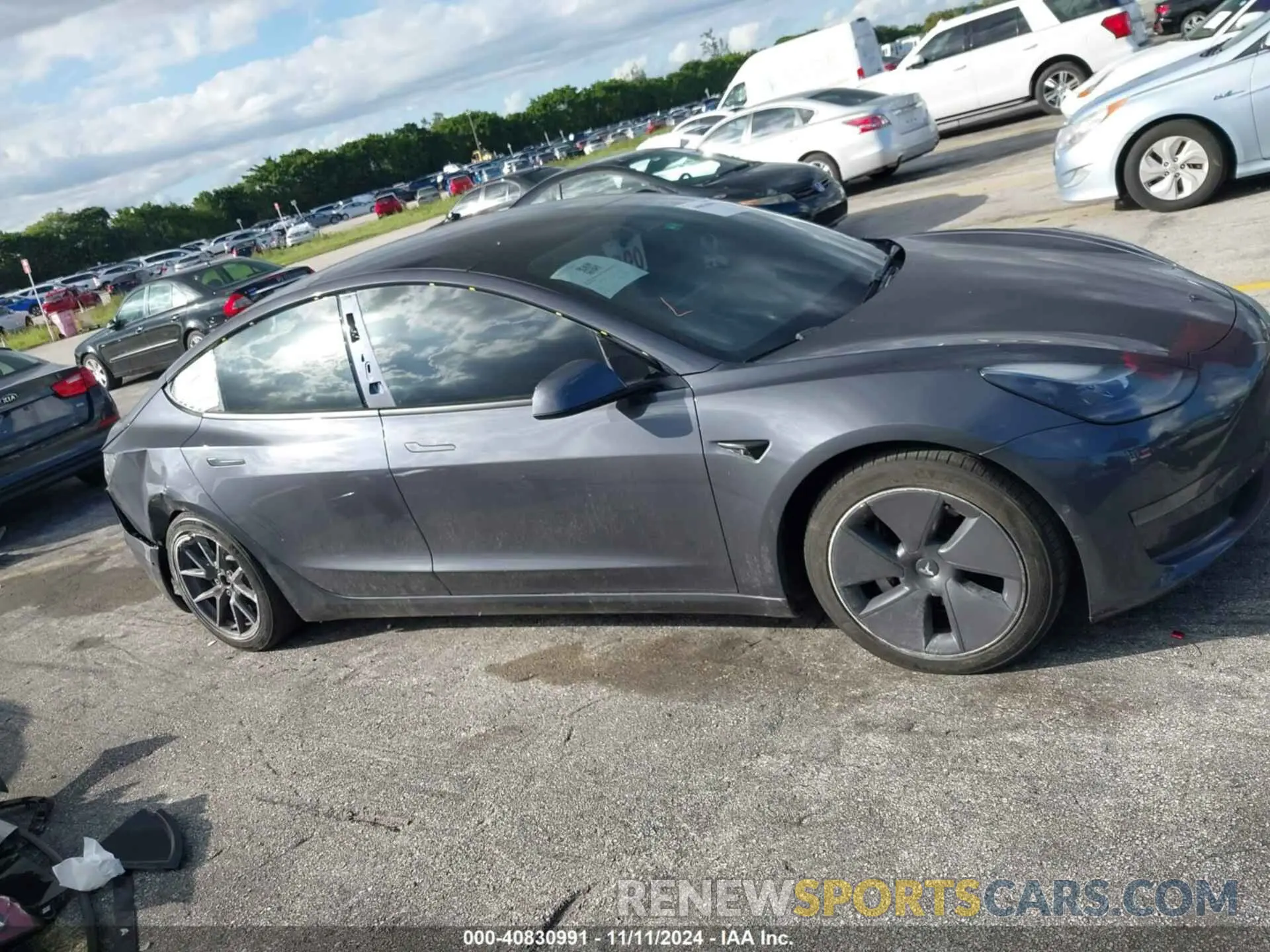 14 Photograph of a damaged car 5YJ3E1EA2NF250502 TESLA MODEL 3 2022