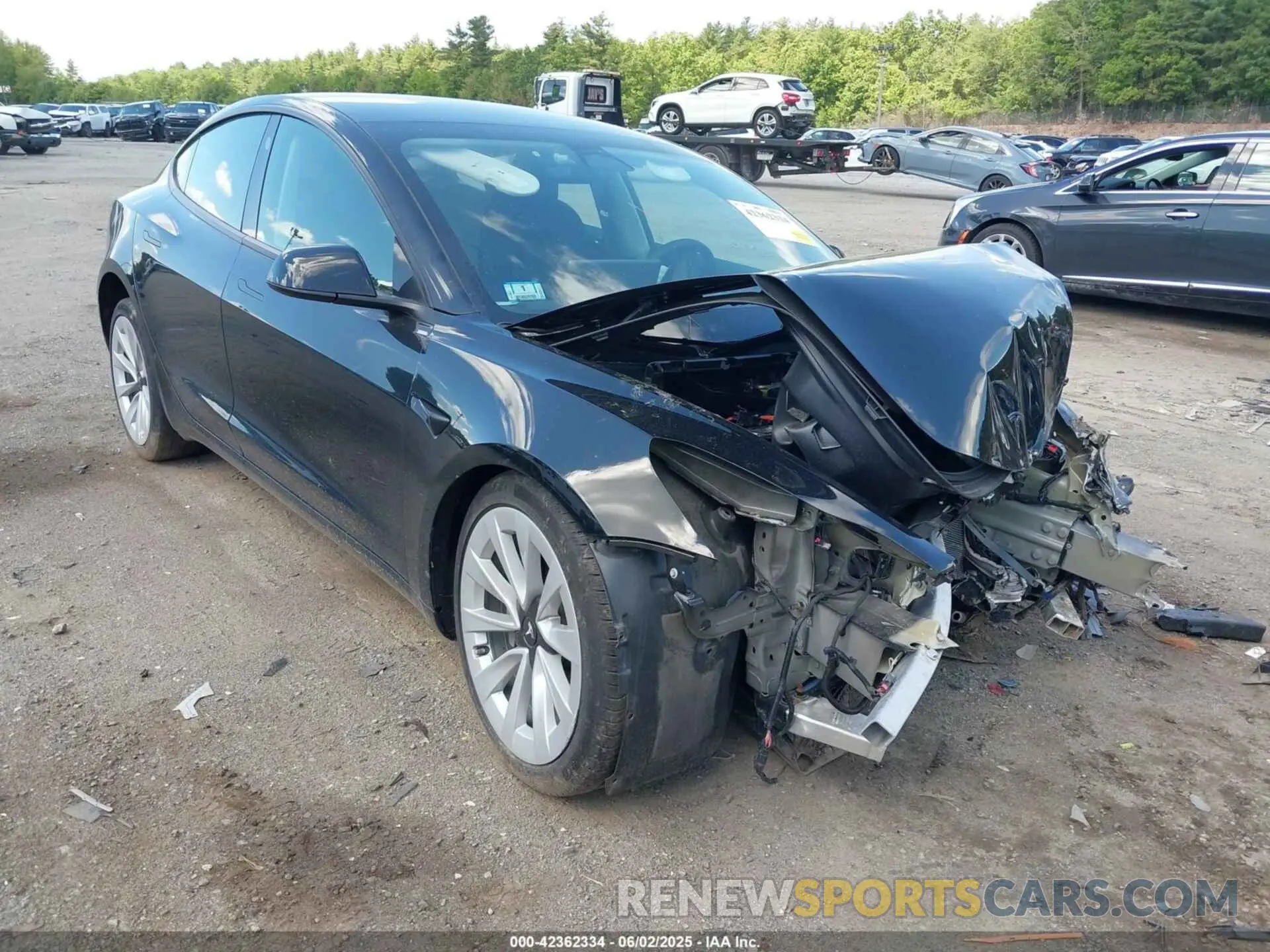 1 Photograph of a damaged car 5YJ3E1EA2NF352883 TESLA MODEL 3 2022