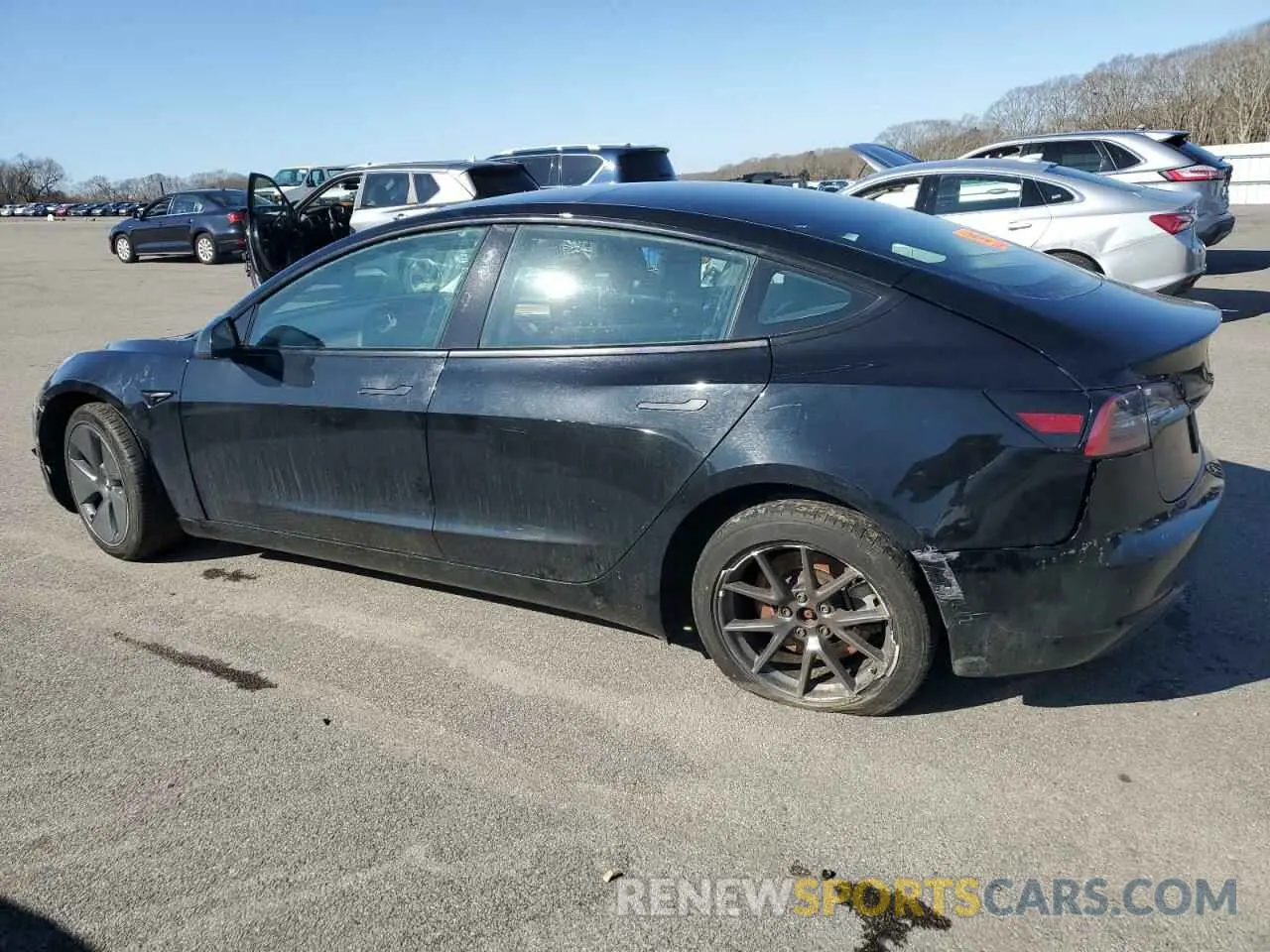 2 Photograph of a damaged car 5YJ3E1EA2NF370199 TESLA MODEL 3 2022