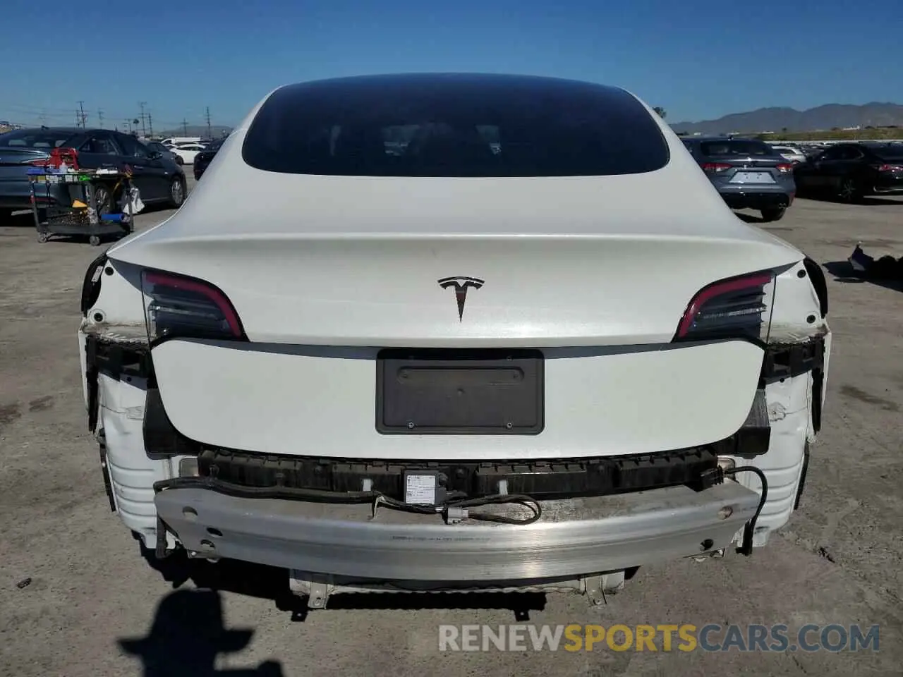 6 Фотография поврежденного автомобиля 5YJ3E1EA3NF125895 TESLA MODEL 3 2022